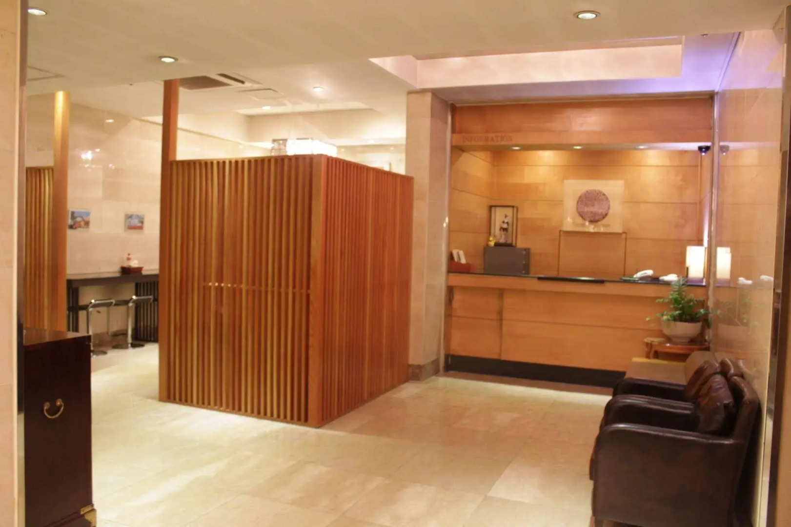 Solium Business Hotel