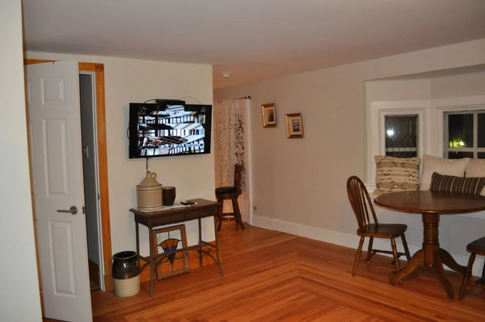 Holman's Heritage Suites