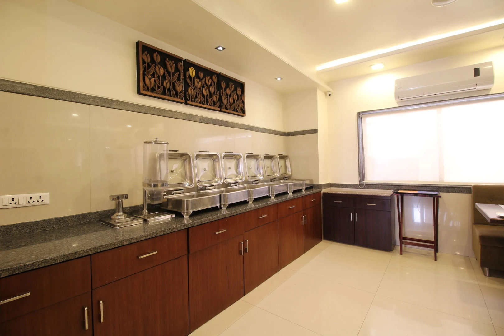 Marigold- Newly Renovated Hotel