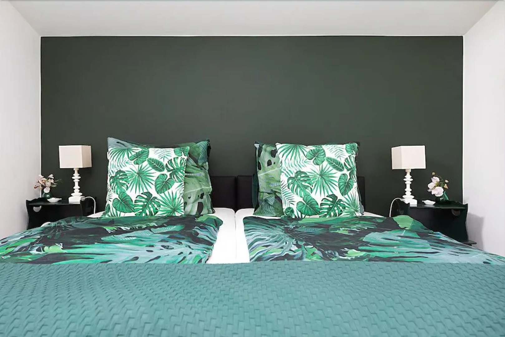 Lodewijck Slapen & Tafelen