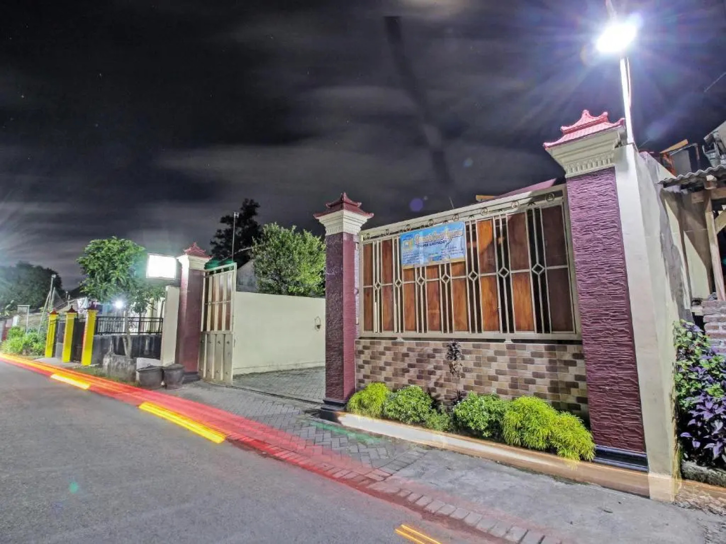 OYO 91429 Butterfly Kost