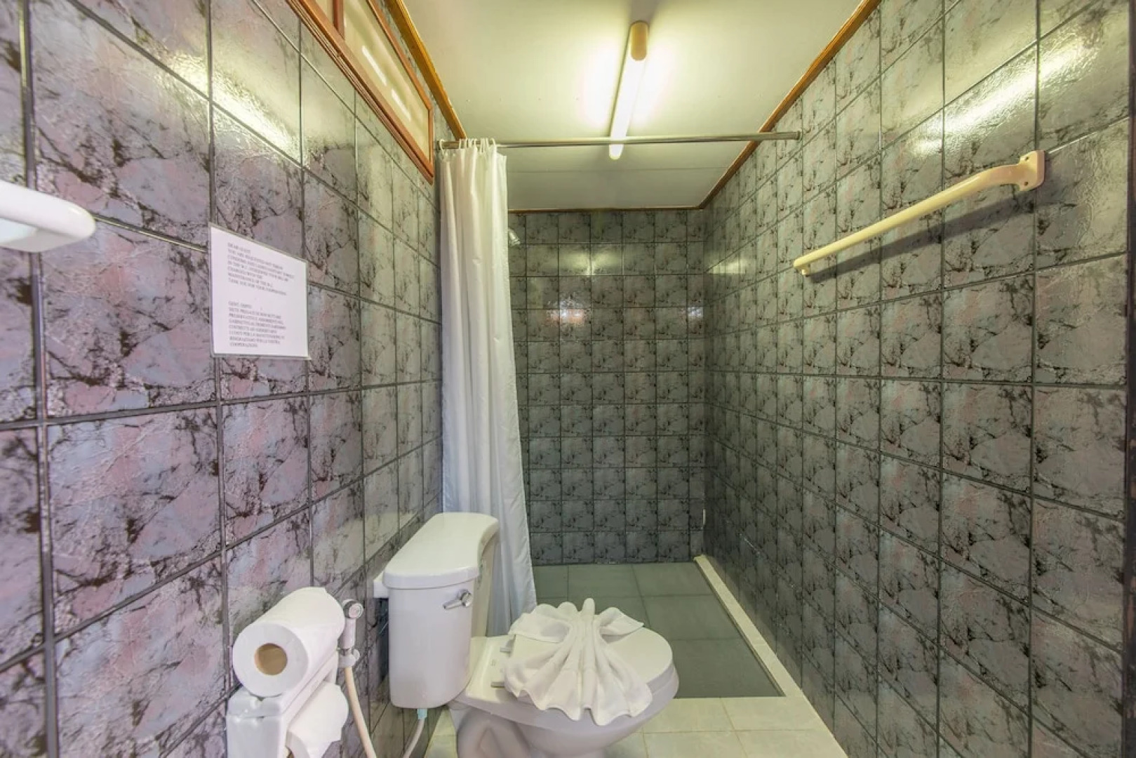 Panda Hotel（Patong Beach）