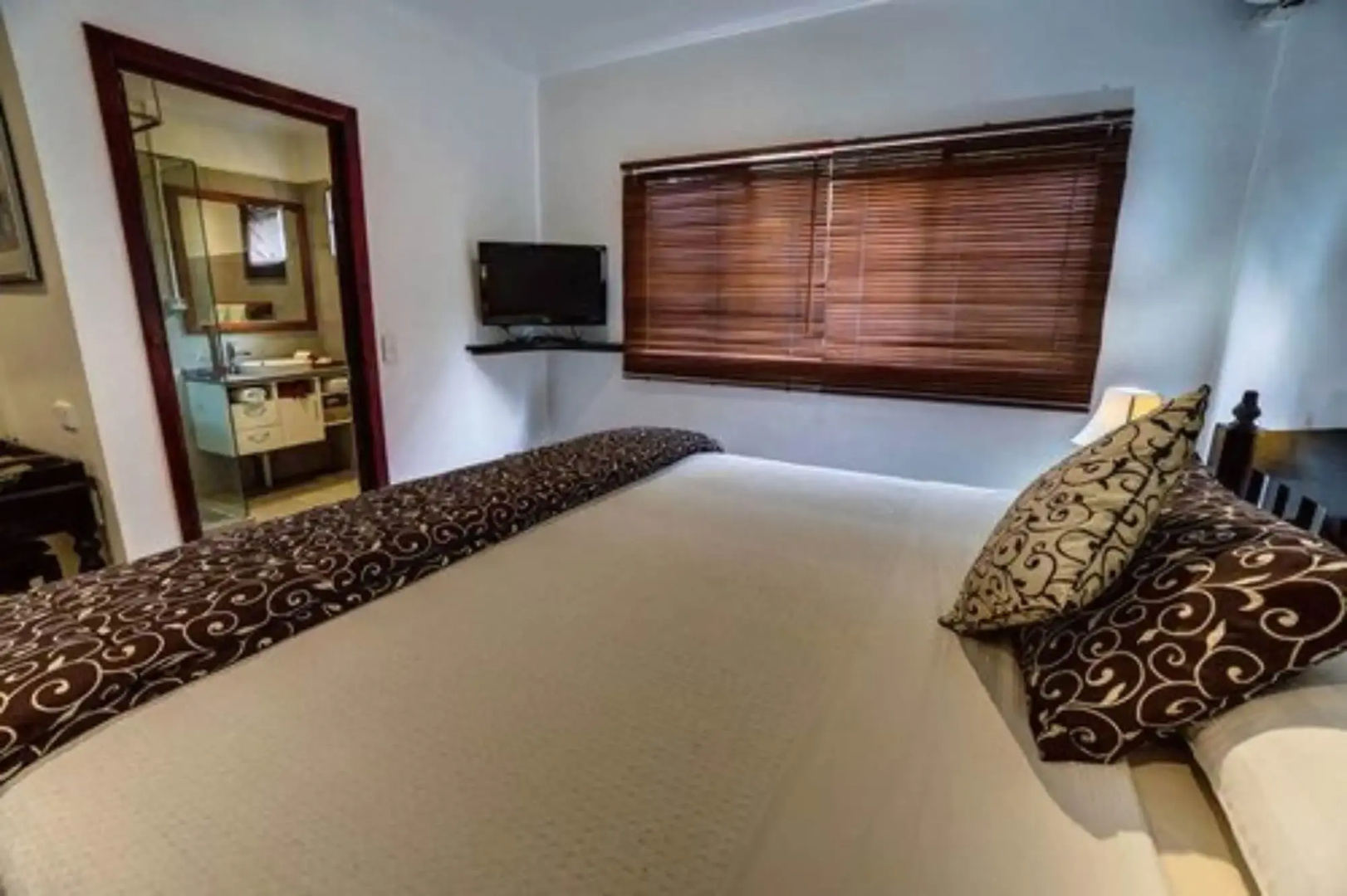 The Seaview Lodge