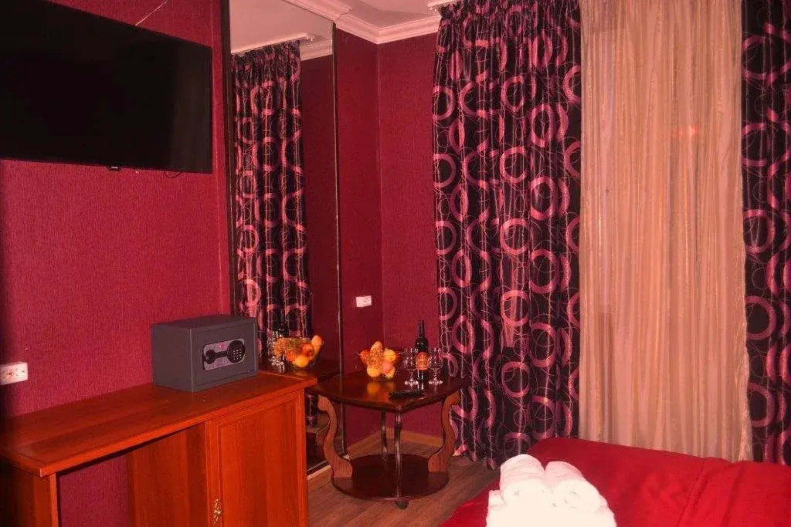 Отель «Чар»