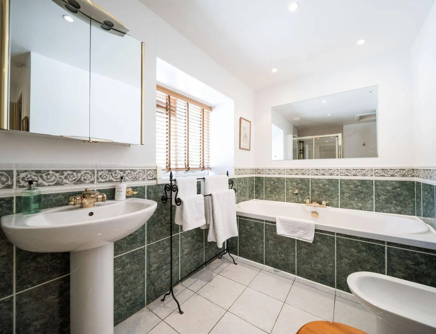 Ardeonaig Hotel & Restaurant