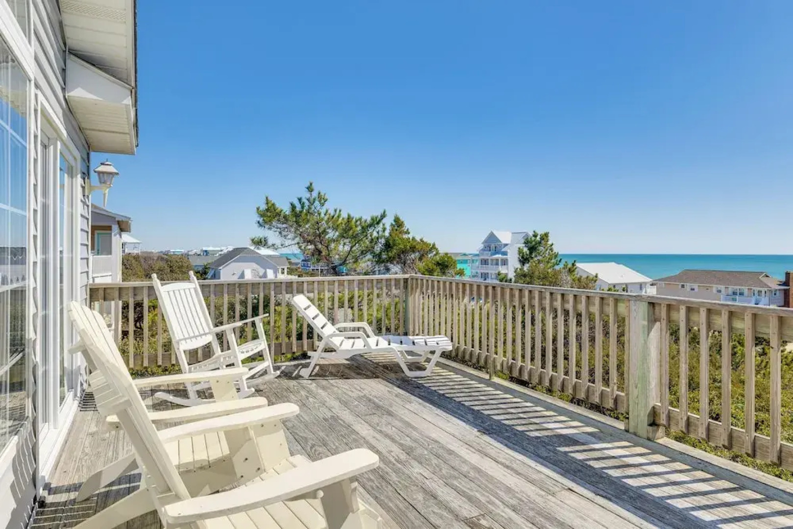 Steps to Beach: Emerald Isle Home w/ Deck!