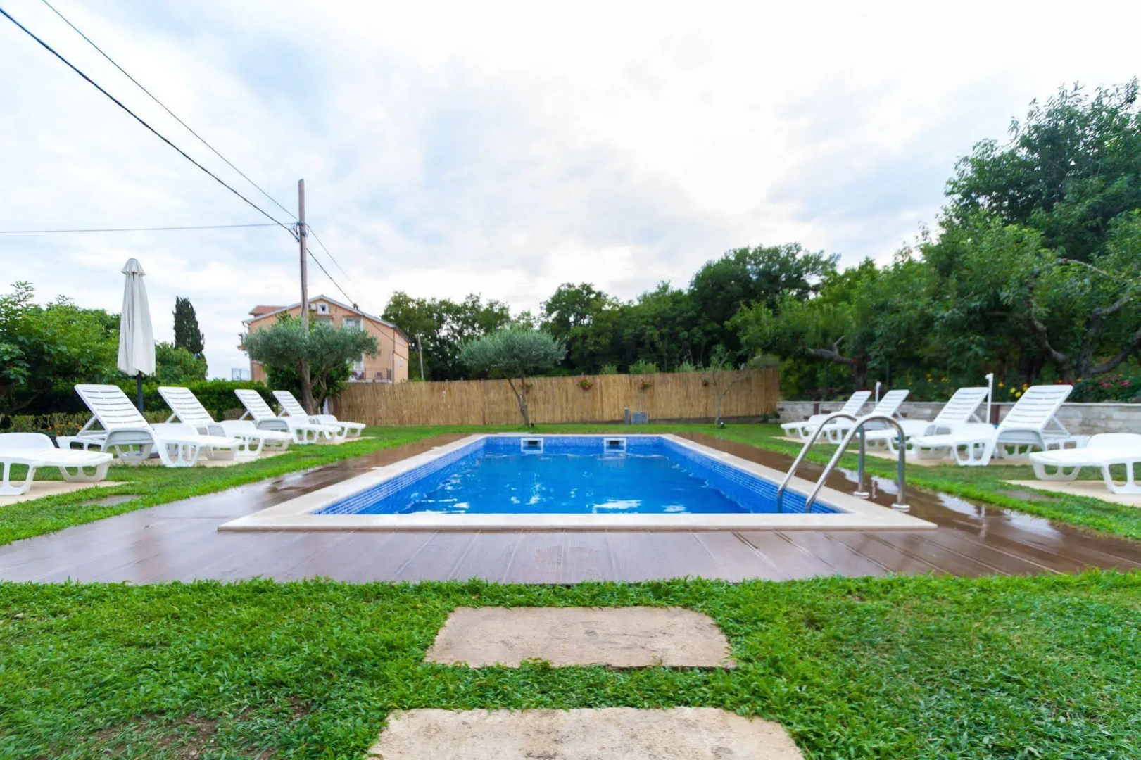 Studio Apartments Petkovic
