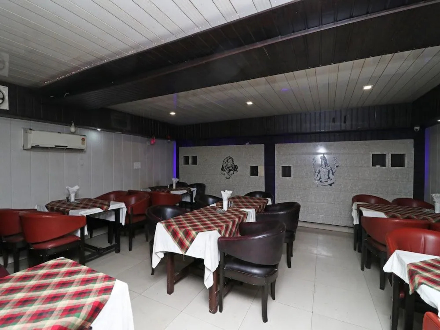 OYO 13474 Punjab Regency