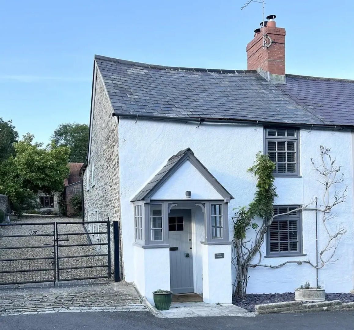 2 Bedroom Cottage - Sleeps 4 - Wifi, Fireplace