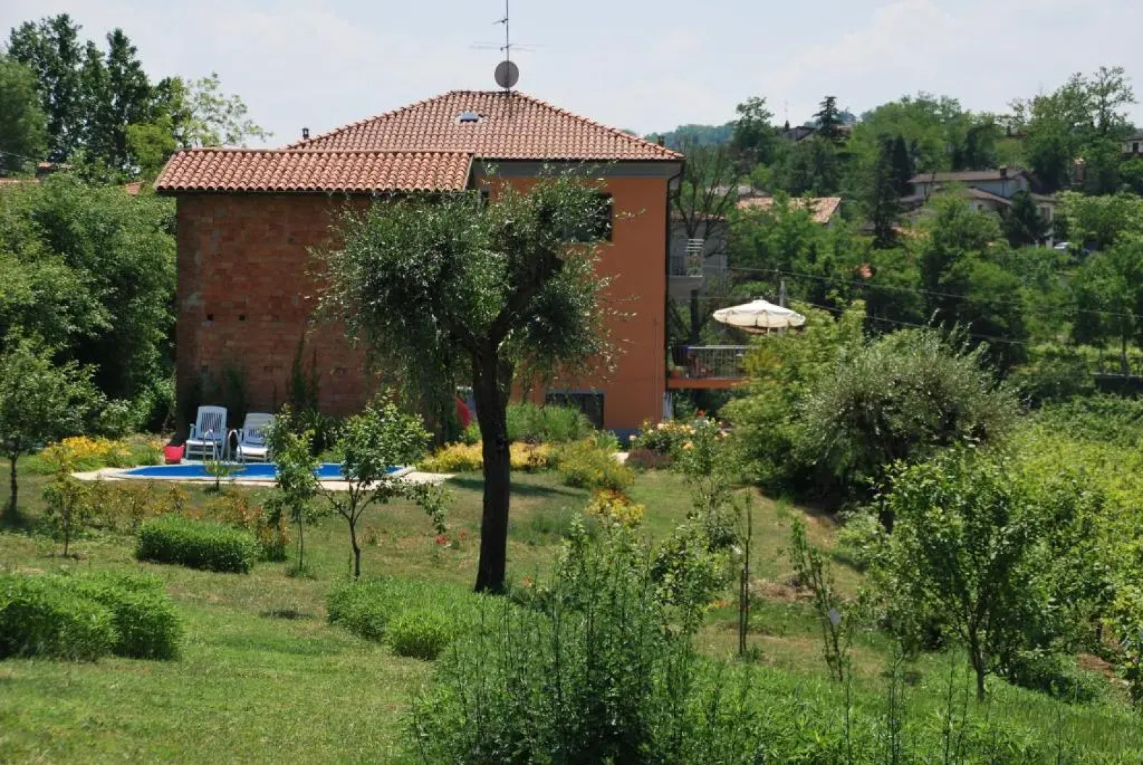 Villa I Due Padroni, two apartment House - Apartment Loggione