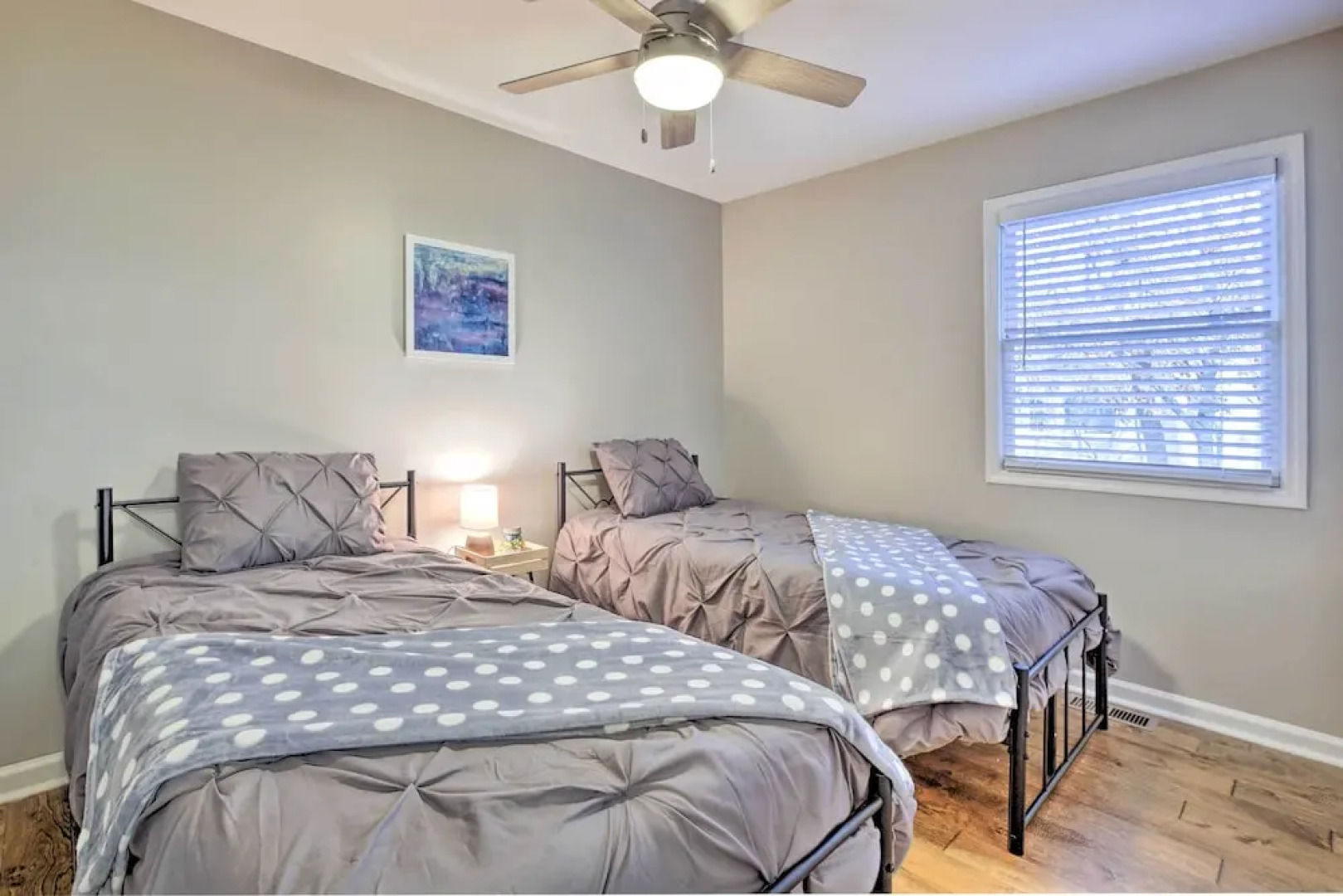 'indigo Cottage' w/ Deck on Lake Arrowhead!