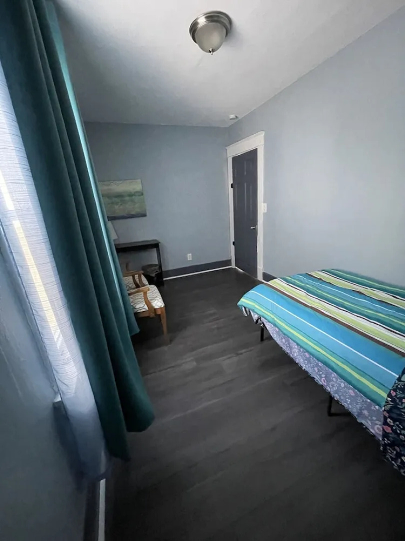 Pontiac House for a short term rent