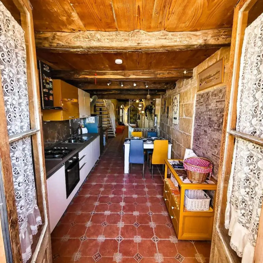 1500 Little Pink House in Kalkara Creek