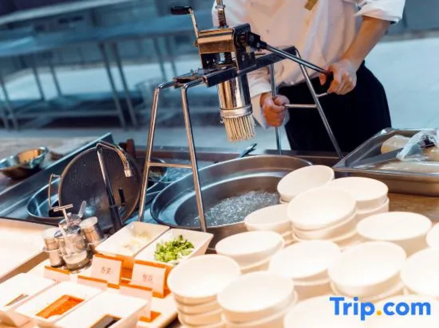 Zaoyuan Hotel - Yanan