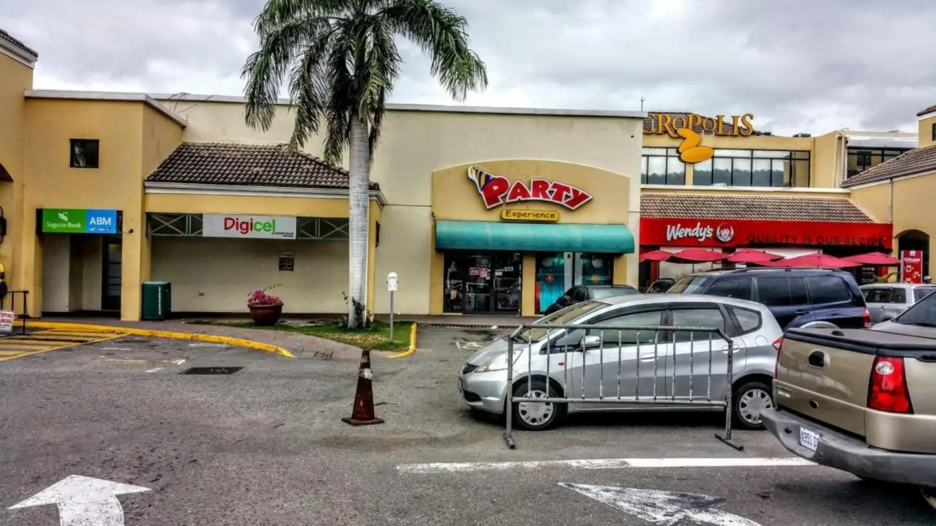 Eclipse Suite Guest Apartment