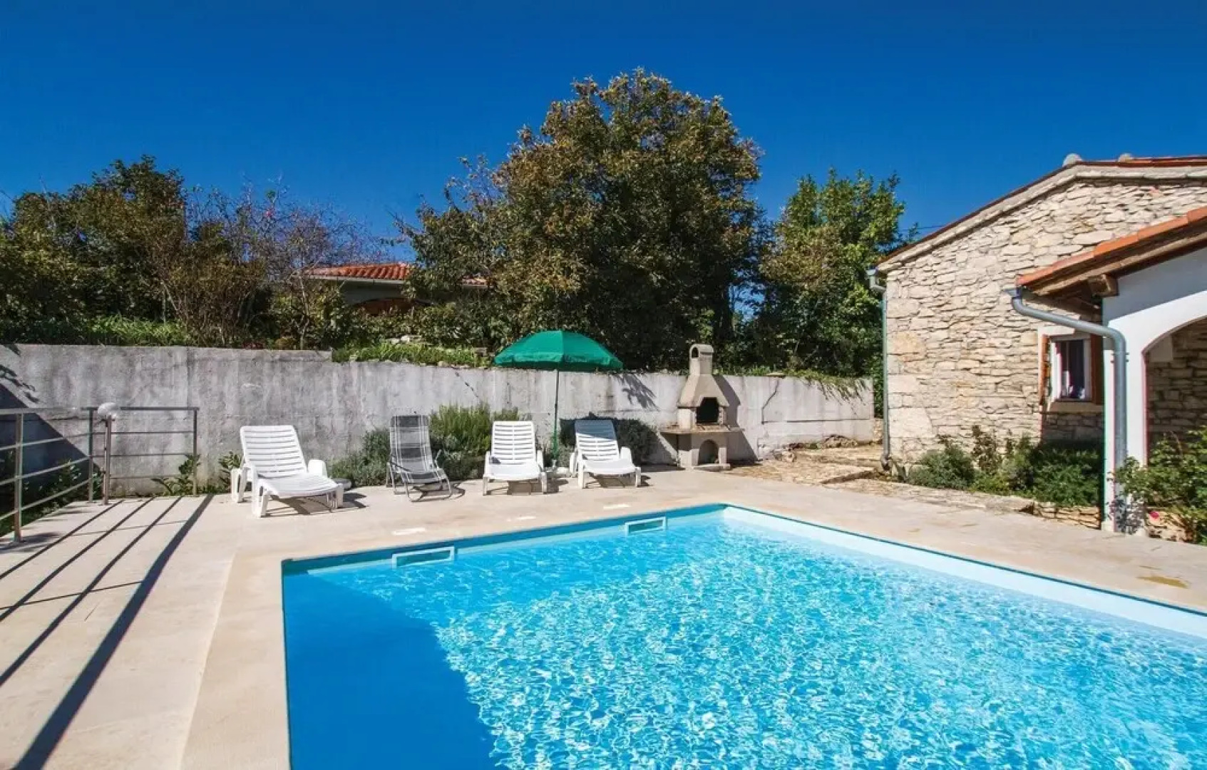 Nice Home in Martinjski With Wifi and 3 Bedrooms