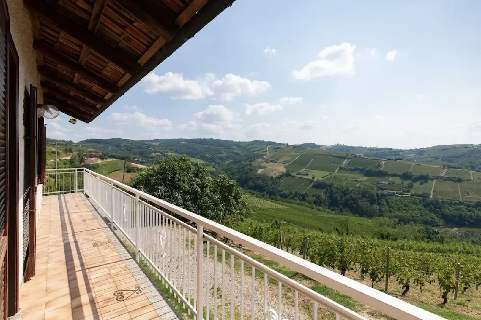 The Grape Pergola House