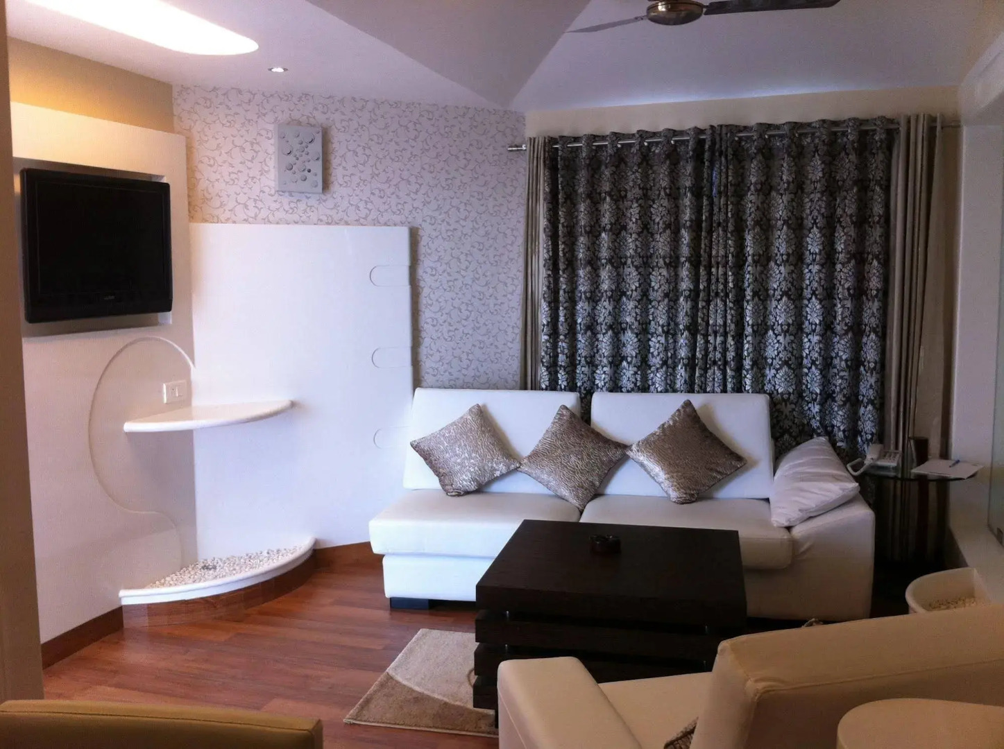 Hotel Holiday Resort