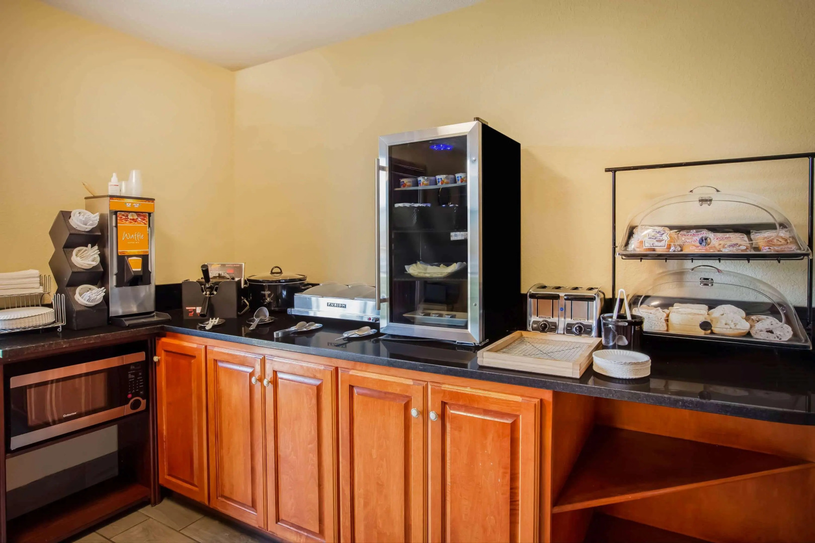 Super 8 by Wyndham Lawrence