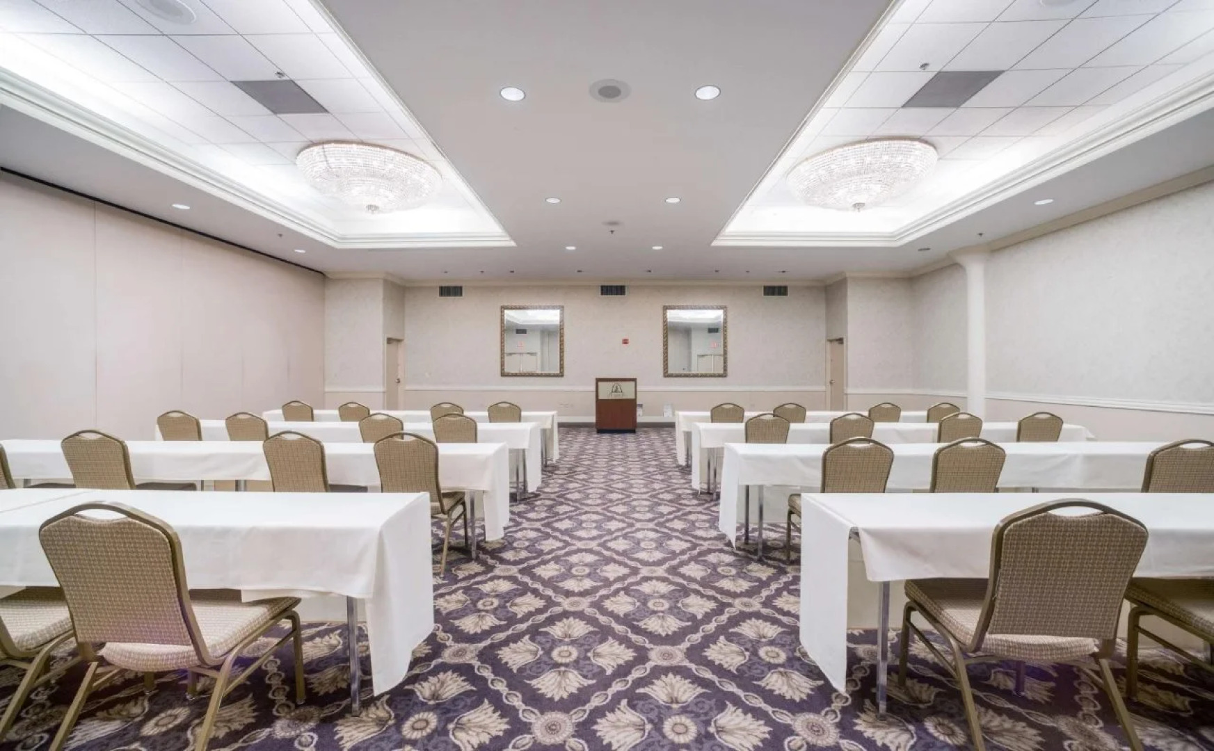 OYO Hotel St. Louis Downtown City Center MO