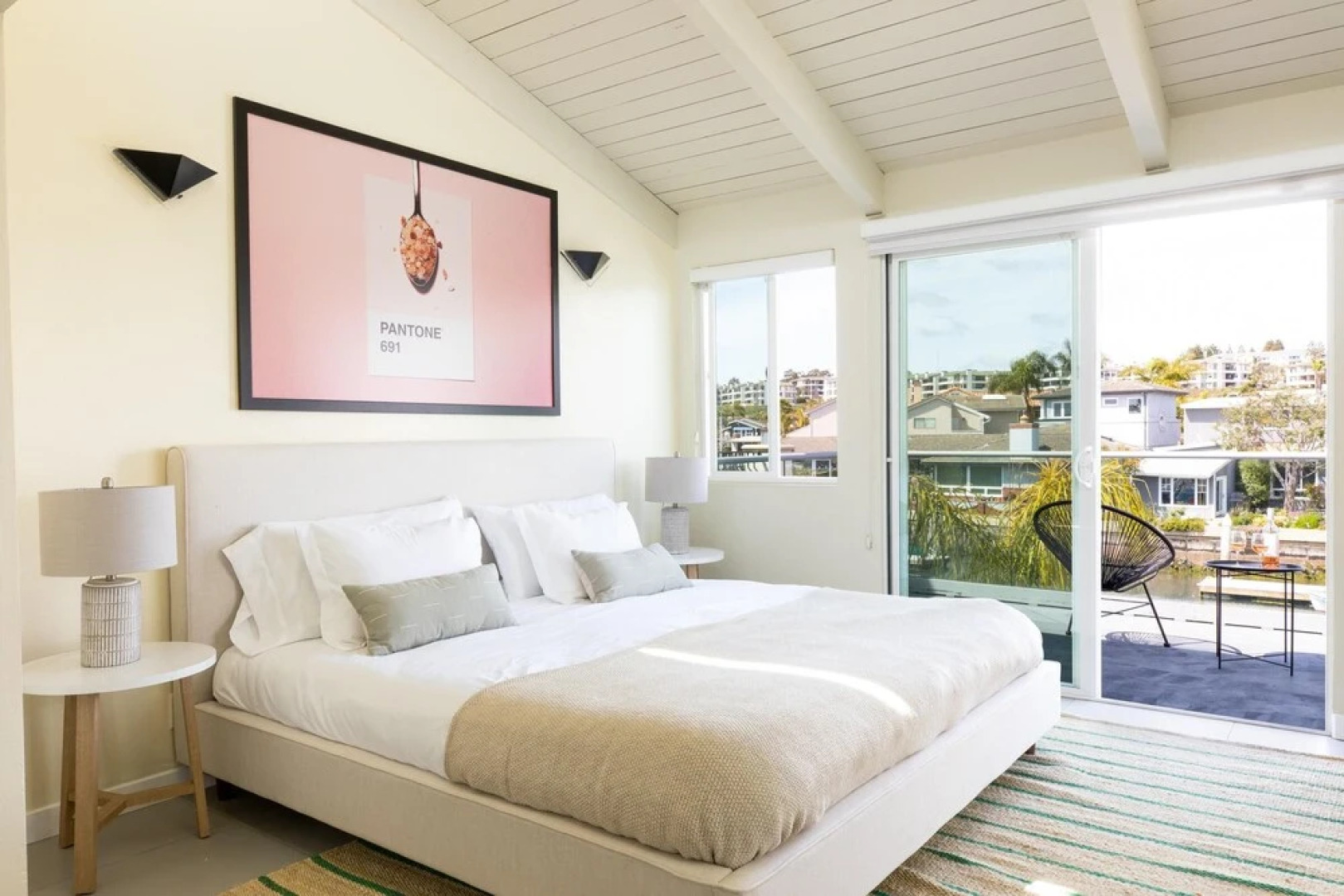 Bay Breeze by AvantStay