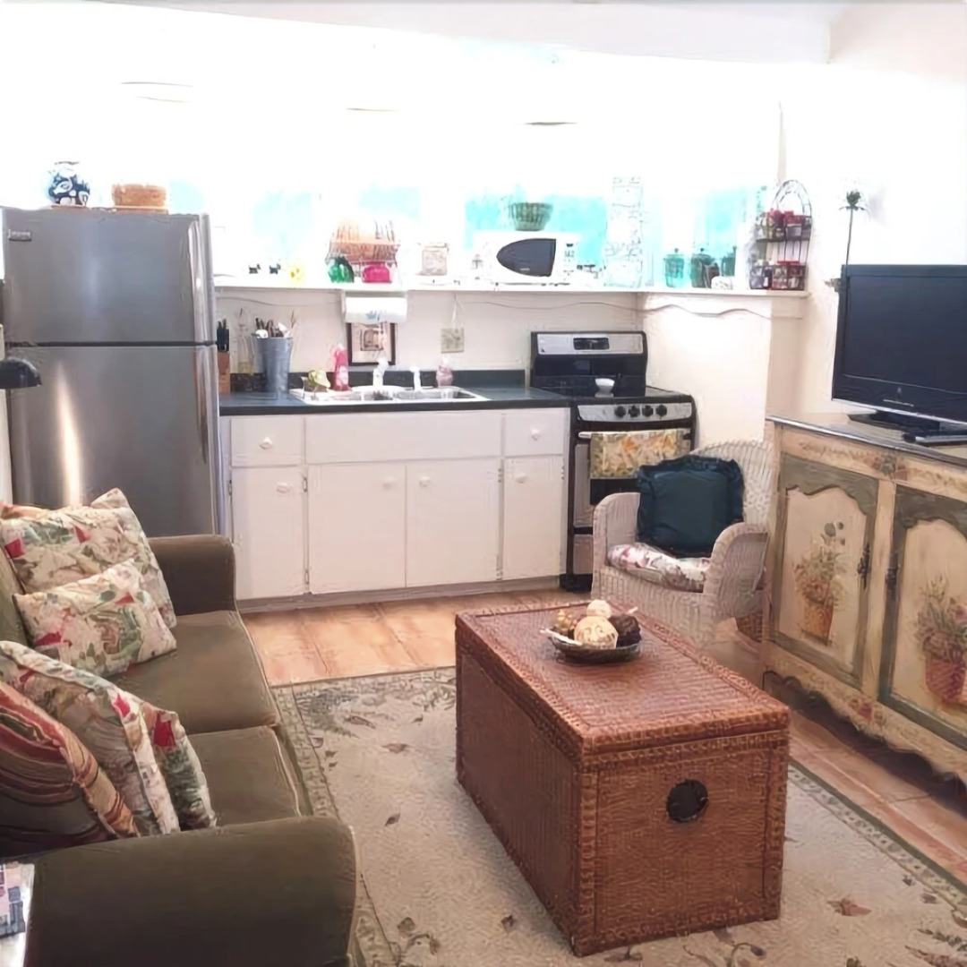 Bayou Hammock Pool Cottage by Wagner Realty