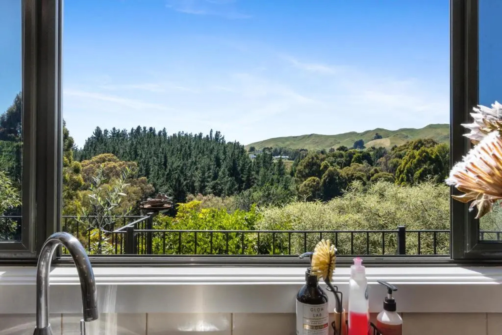 Hikanui Haven - Havelock North Holiday Home