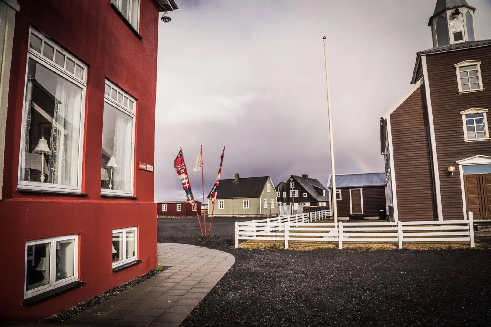 Bakki Hostel and Apartments