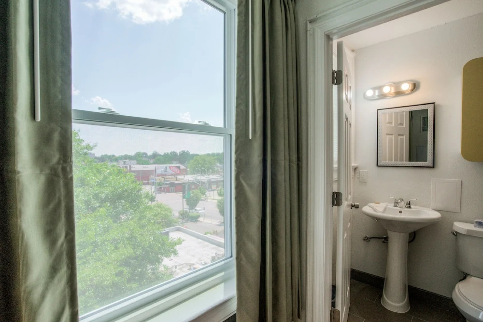 Studio 6 Kansas City, MO - Downtown