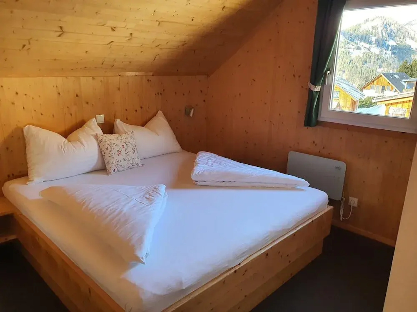 Comfortable Chalet in Hohentauern with Whirlpool near City Center