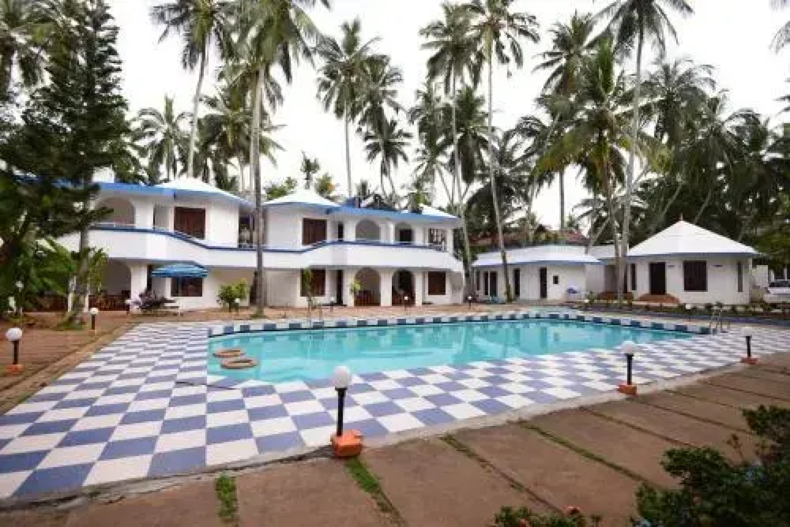 Linchu Ayur Resort