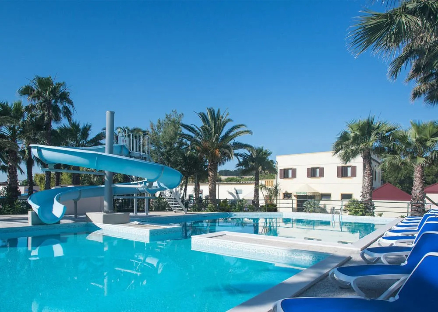 Holiday Centro Turistico