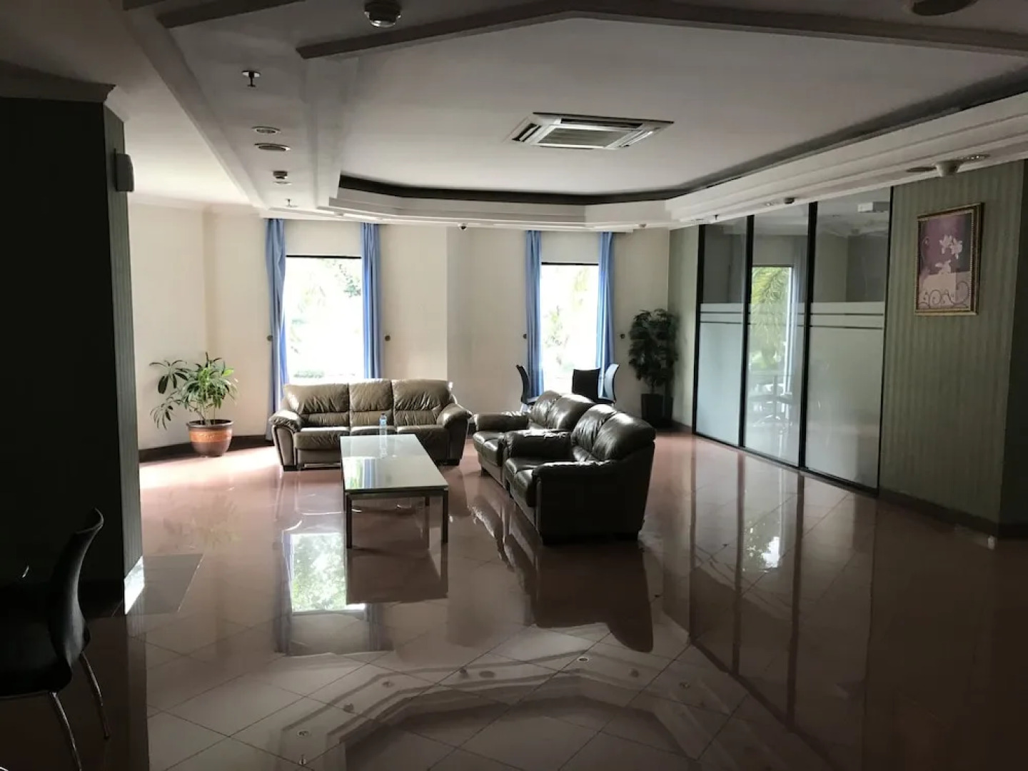 Kondominium Golf Karawaci