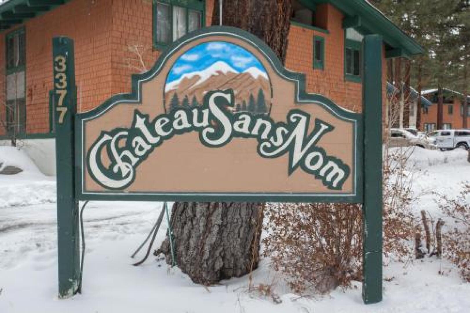 Chateau Sans Nom #17