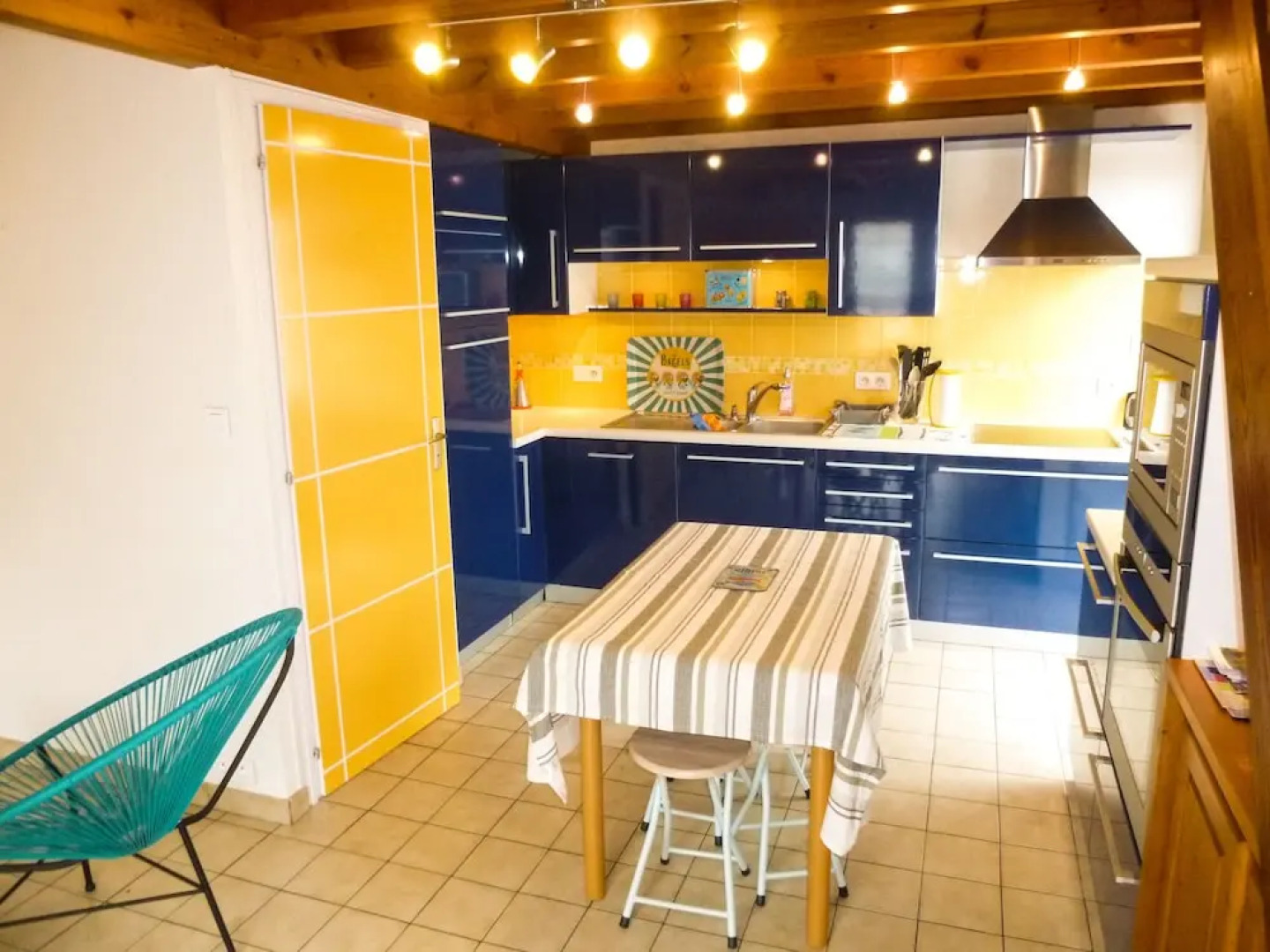 Maison grand jardin et vue sur mer