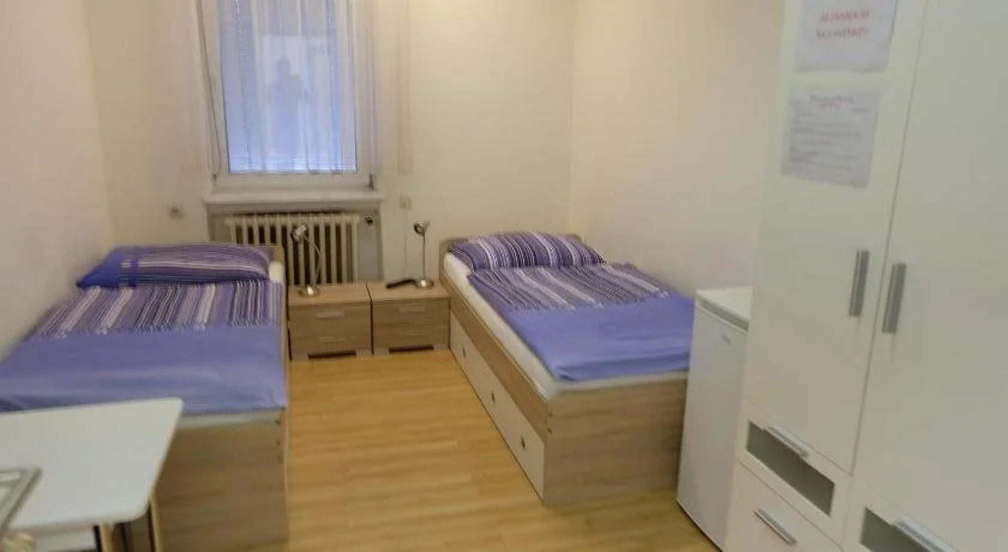 Montagehotel Bed  Steel