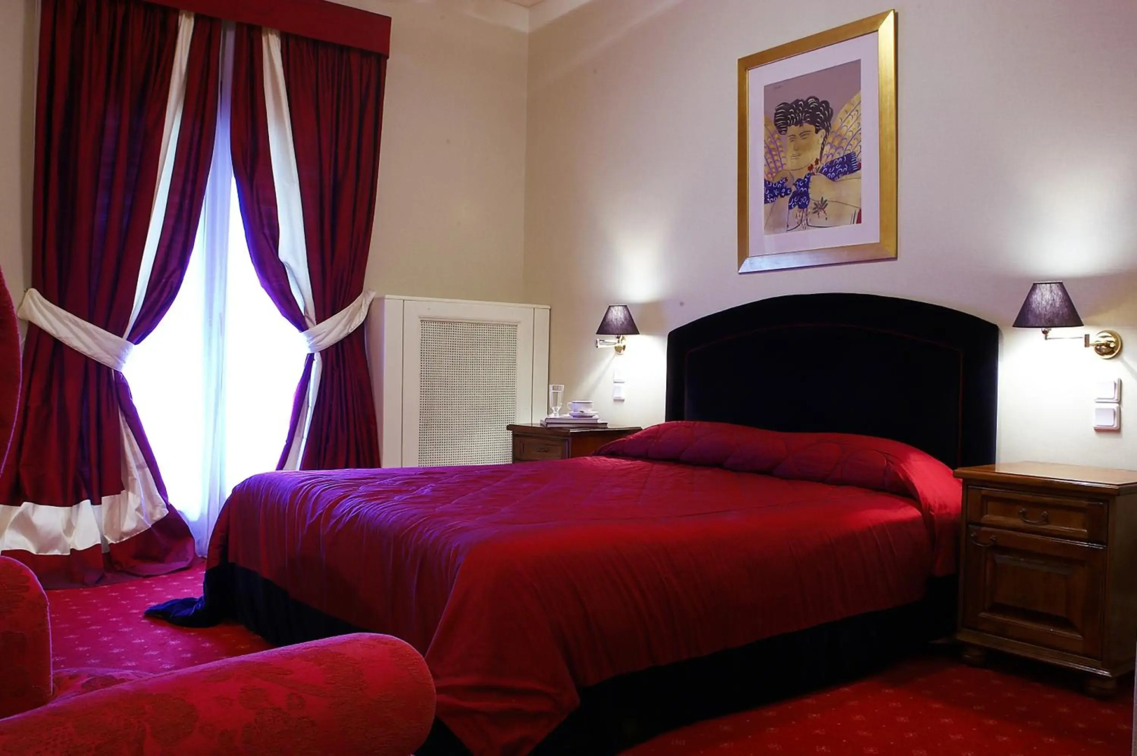 Country Club Hotel & Suites