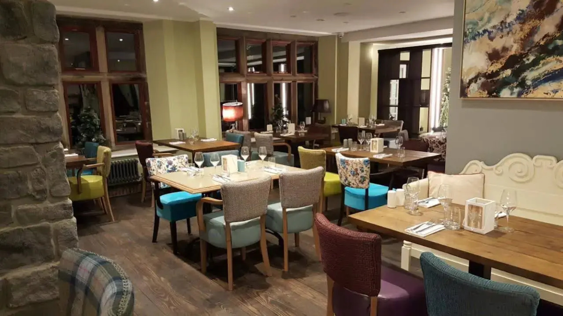 Stonecross Manor Hotel