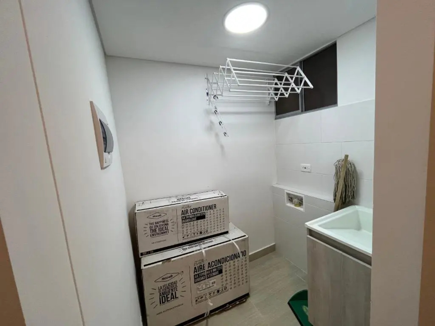 Apartamento con piscina y parqueadero a 7 min del centro