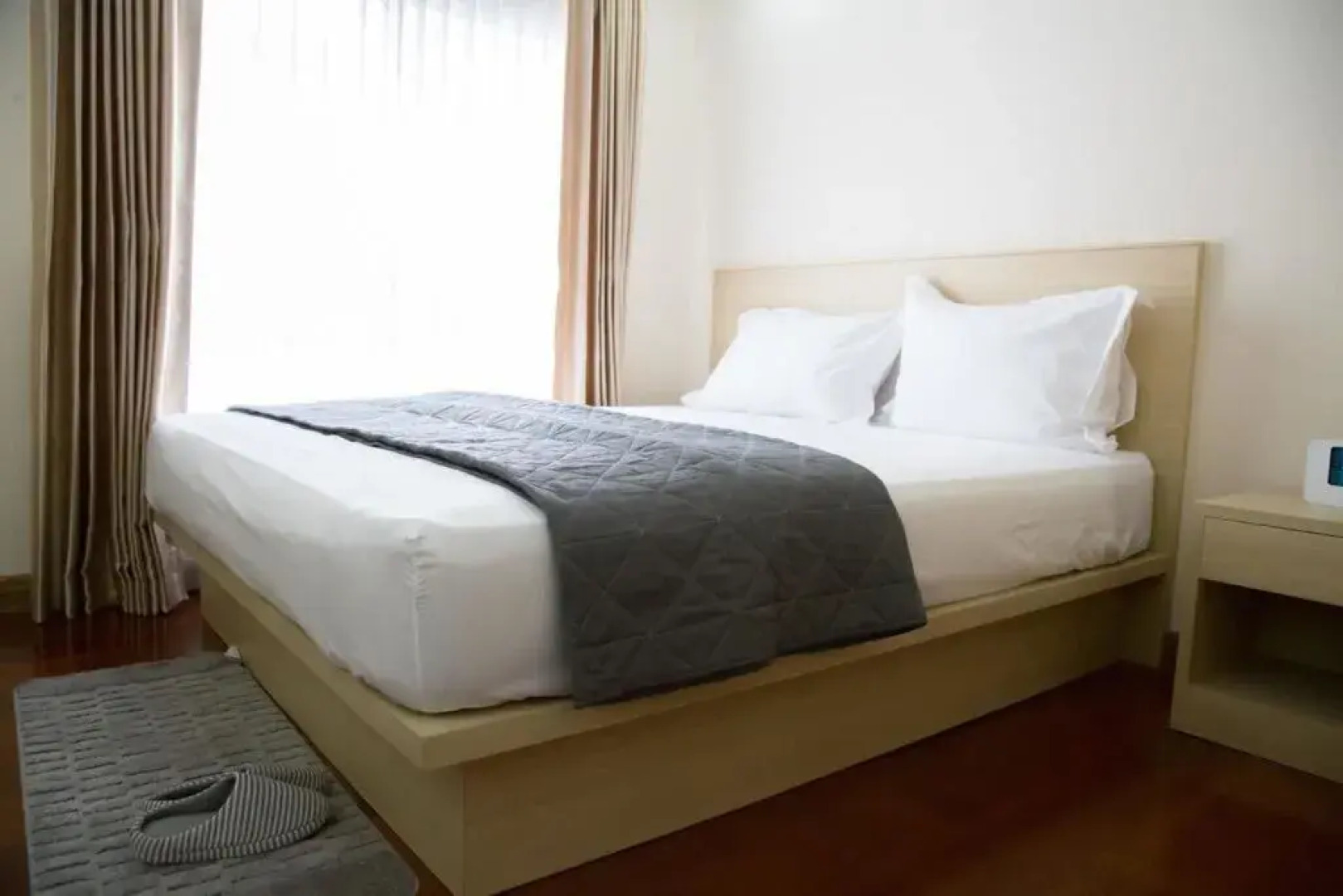 V Condo Chaengwattana