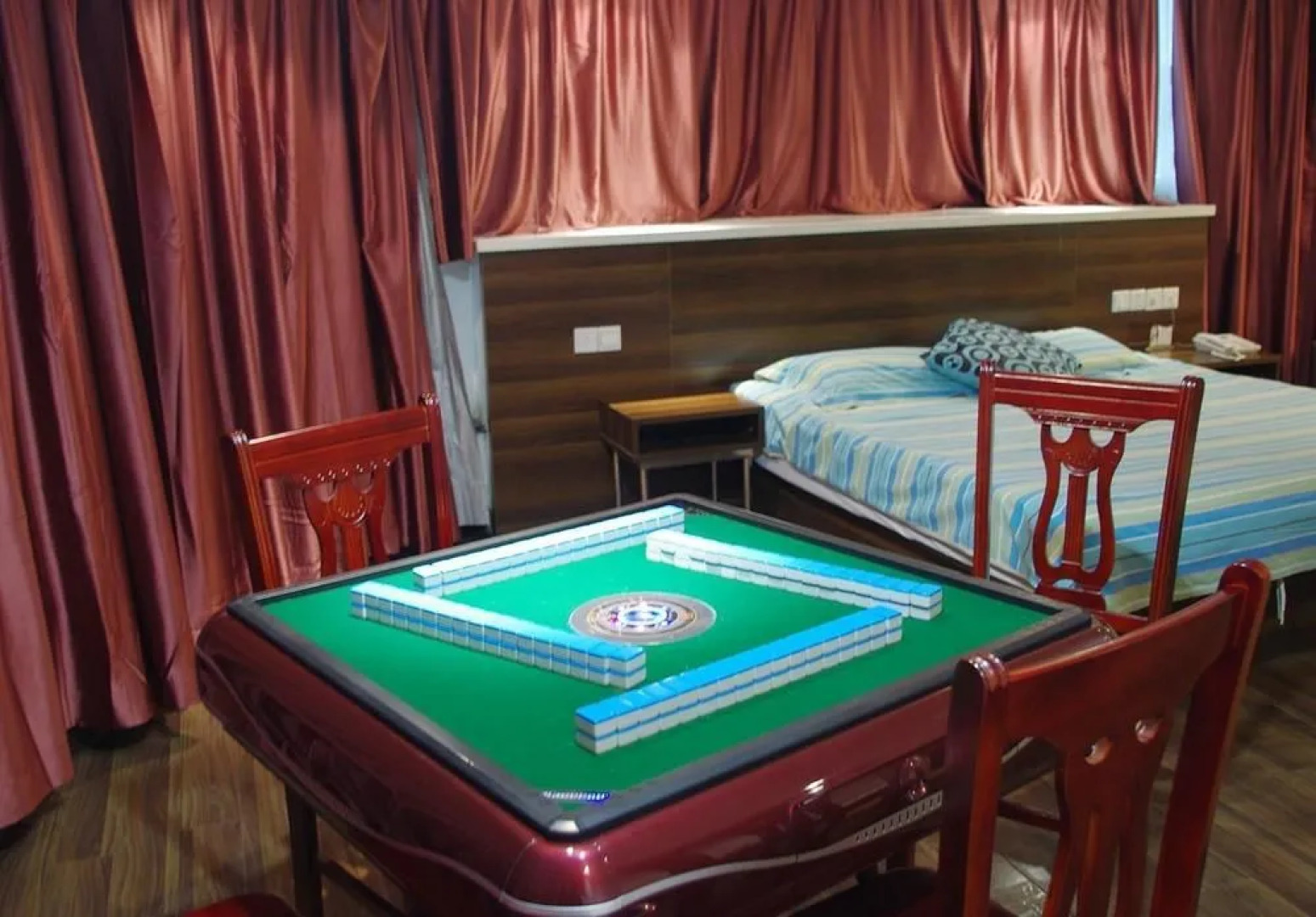 Xingcheng Wuai Square Hotel- Wuxi