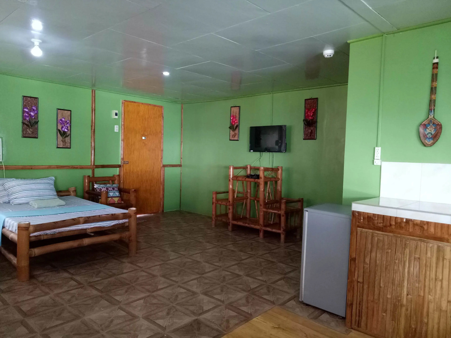 SmallFry's Beach Resort