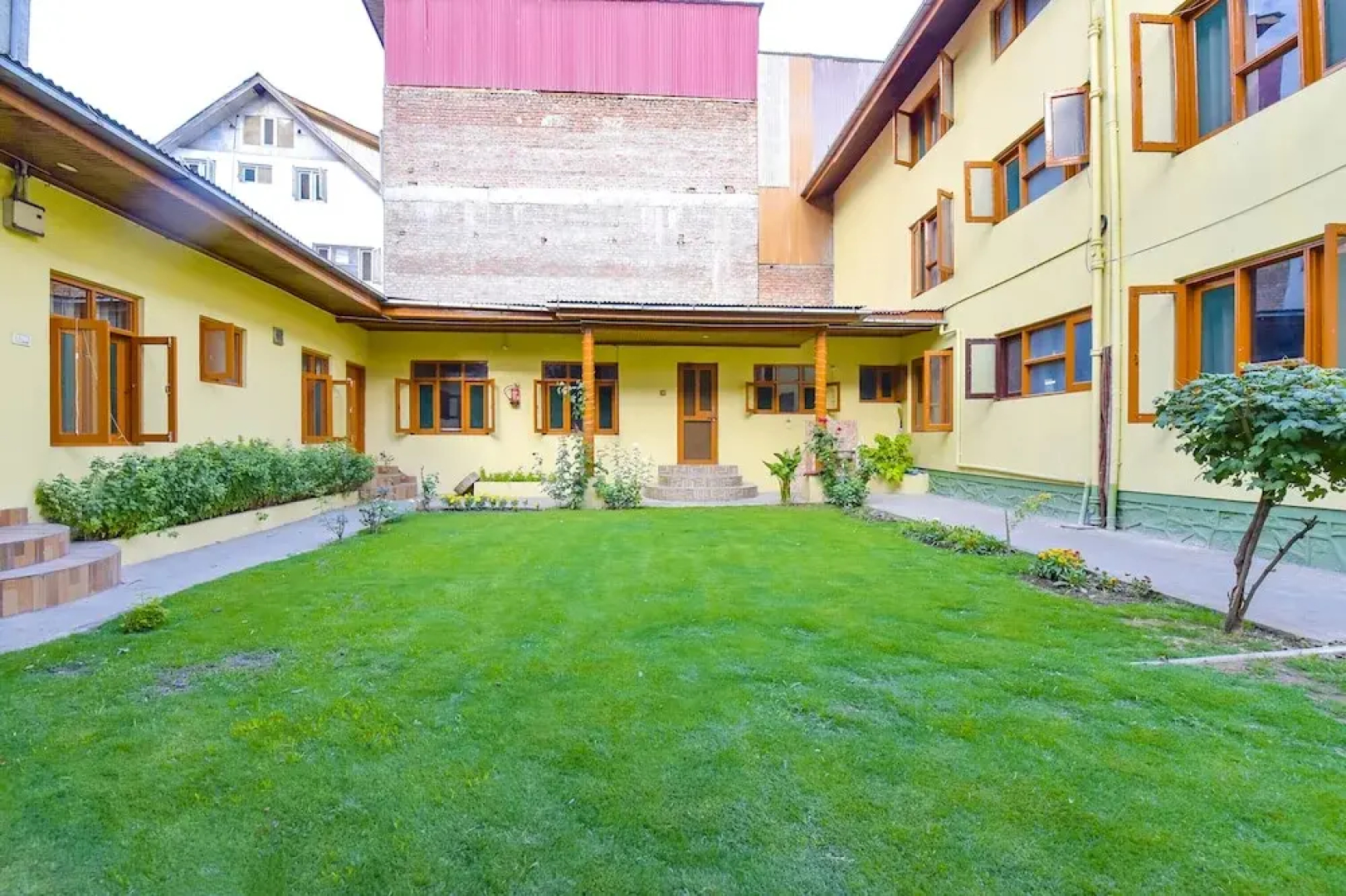 Hotel Legend Residency
