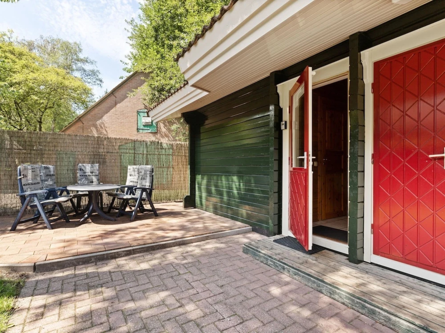 Luxurious Chalet in Guelders by the Forest