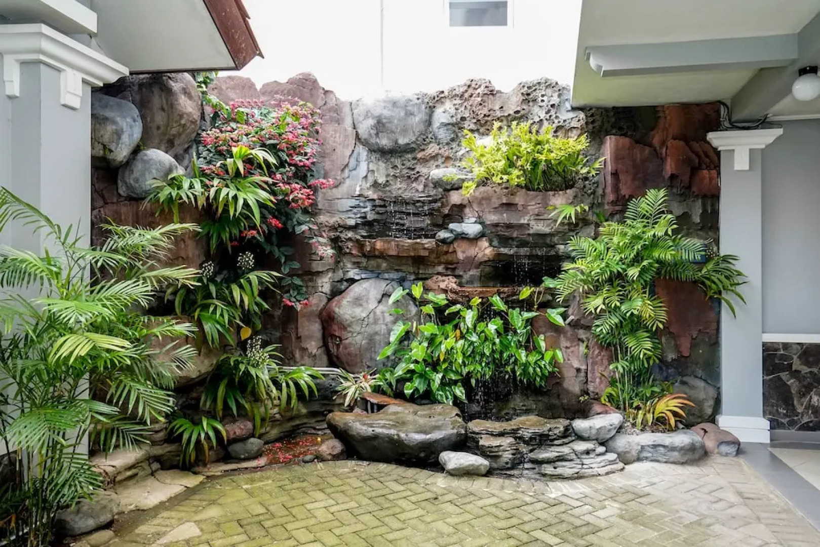 Avila Ketapan Rame Hotel