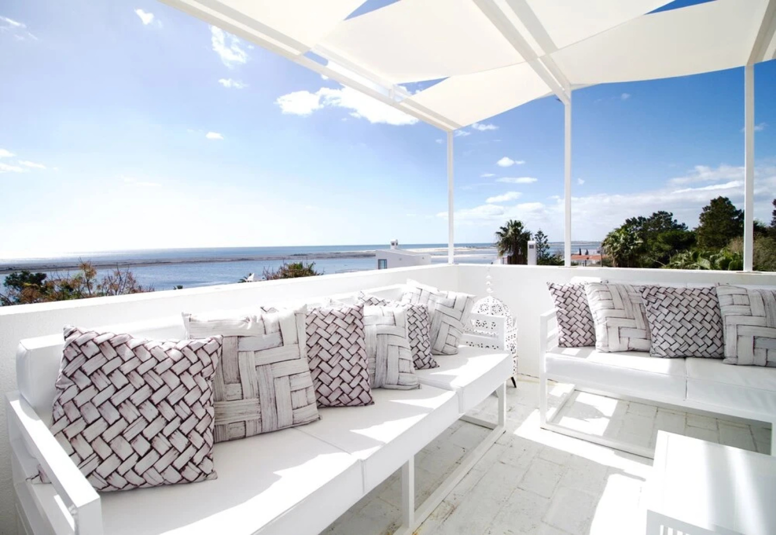 Horta do Mar 2 by Lightbooking