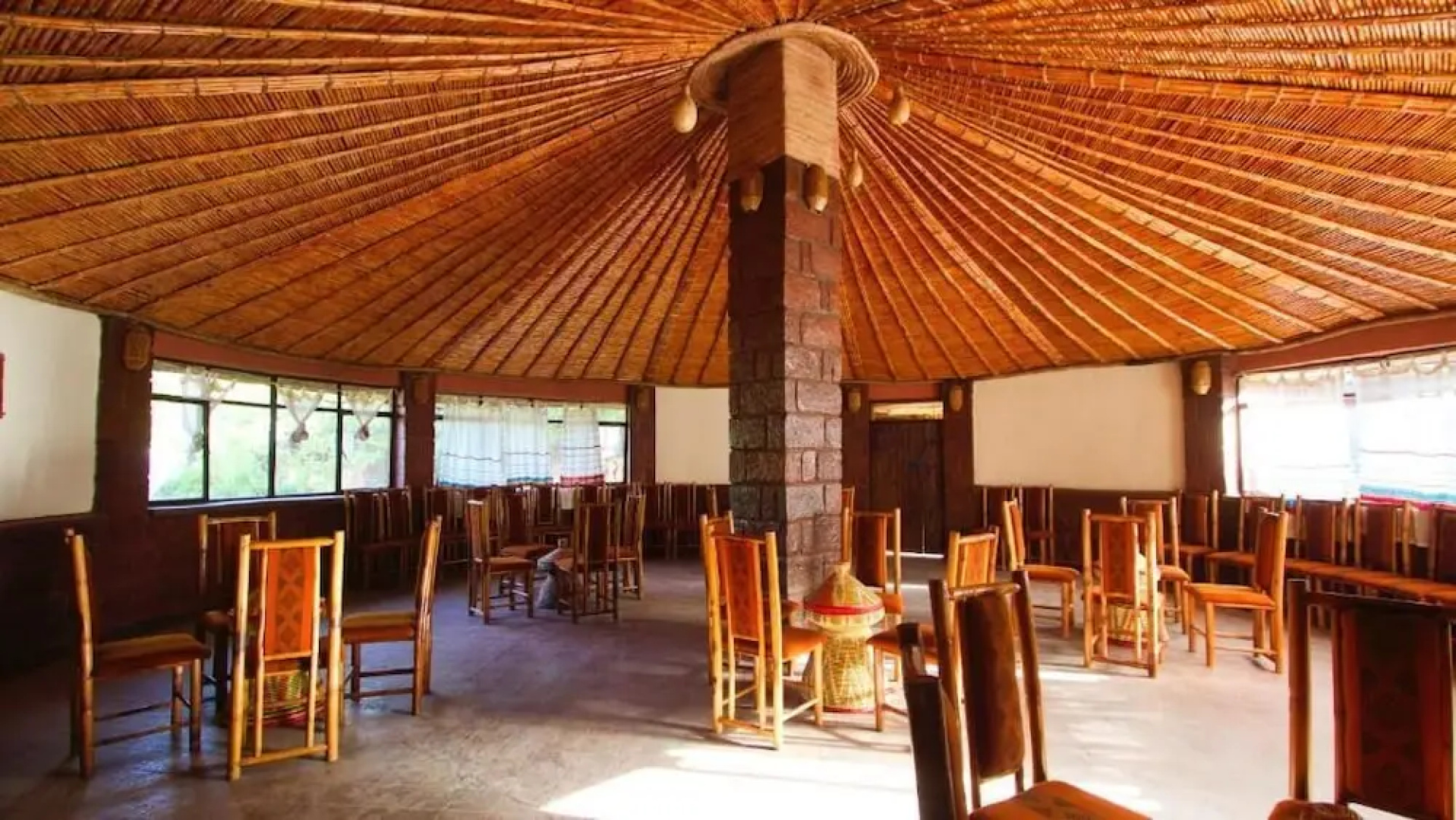 Lal Hotel and Spa
