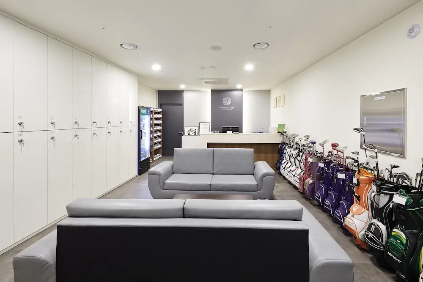 Baekhak Jayuro Resort