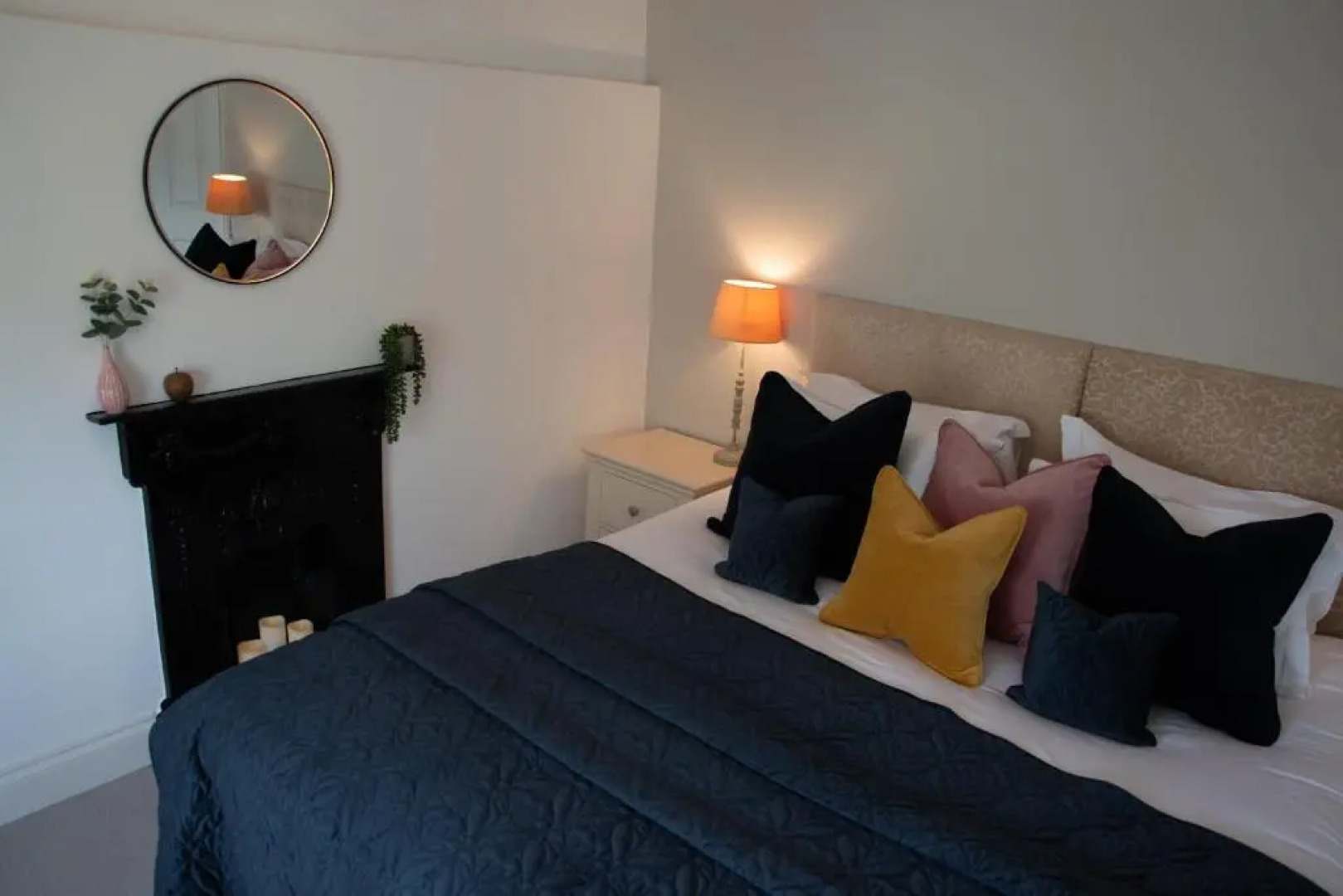 Apple Tree Bed  Breakfast