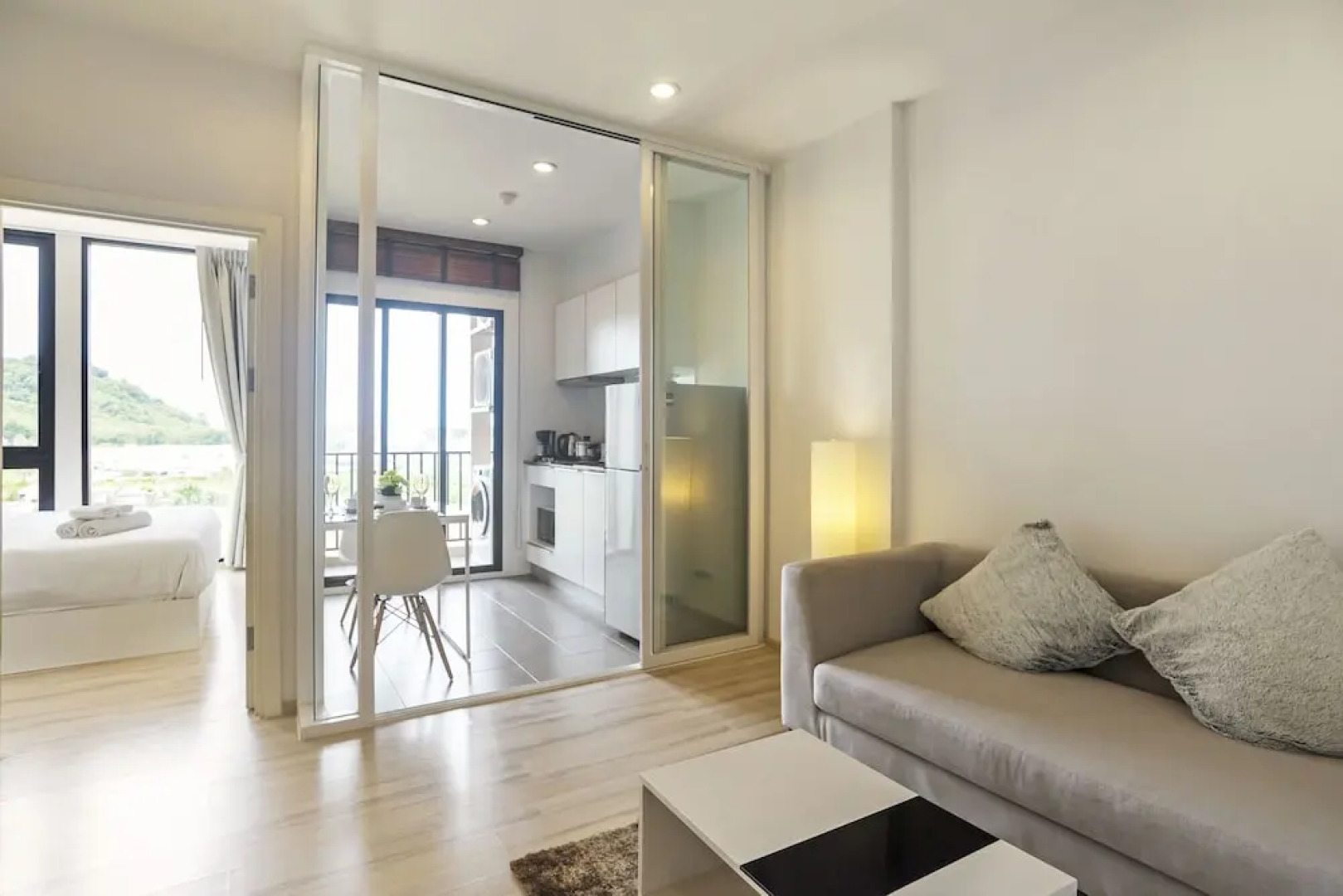 Favstay - The Base Uptown Phuket